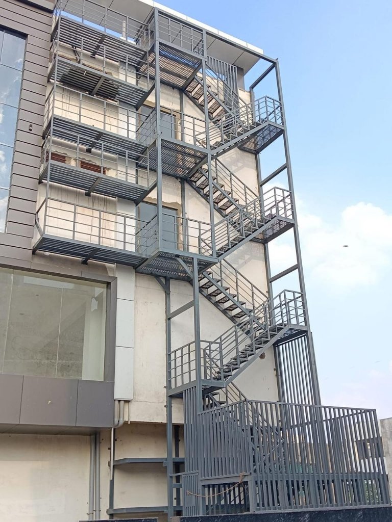 Multi-Story External Staircase Framework
